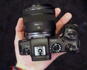 Miliki Bodi Ringan Dan Ramping, Canon EOS RP Hadir Dengan Full Frame Yang Cocok Untuk Pemula