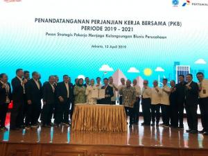 Pertamina & Serikat Pekerja Tandatangani Perjanjian Kerja Bersama