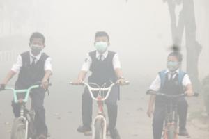Sempat Berkurang, Kota Jambi Kembali Diselimuti Kabut Asap