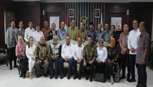 Ketua DPD Kumpulkan Ketua Kadin Provinsi, Antisipasi Pelambatan Ekonomi Global