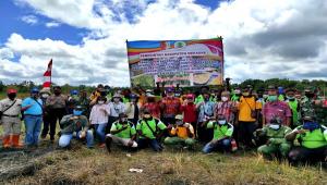 Berdayakan Masyarakat Lokal, Kepala Karantina Pertanian Merauke Ikut Penanaman Sagu
