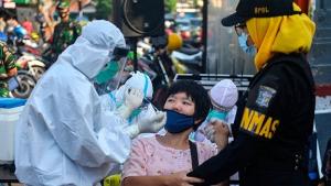 Pentingnya Swab Test Untuk Mencegah Covid-19 dan Mendukung Realisasi Omnibus Law