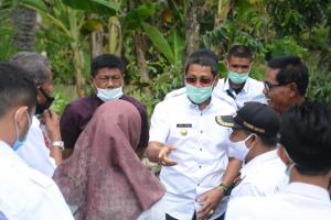 Pasar Padang Ganting Akan Dapat Bantuan Container Pjs Bupati Penanganan Sampah Tugas Kita Semua
