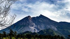 BPBD Yogyakarta dan Jawa Tengah Terus Koordinasi Hadapi Potensi Erupsi Merapi