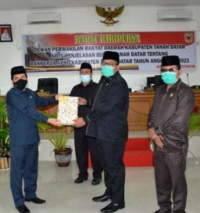 PJs Bupati Tanahdatar Sampaikan Ranperda APBD Kabupaten Tanah Datar Tahun Anggaran 2021