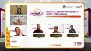 Bank Mandiri Raih Penghargaan Mitra Terbaik Penjualan SUN