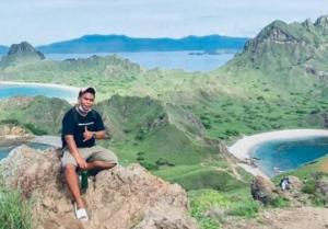 Menikmati Eksotisme Pulau Padar yang Suka Menghipnotis Wisatawan