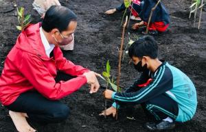 Kedatangan Jokowi Membawa Harapan Bagi Penyelamatan Desa Muntai Barat, Bengkalis