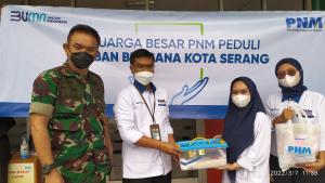 PNM Salurkan Bantuan Sembako untuk Korban Banjir Serang