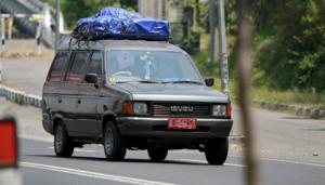 Dibeli Pakai Uang Rakyat, Gubernur Sumsel Larang Mobil Dinas Dibawa Mudik