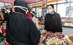 Cek Harga Pangan di Pasar Jungke Karanganyar, Puan Borong Bakso untuk Buka Puasa