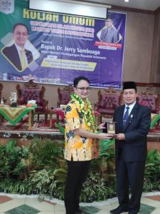 Wakil Menteri Perdagangan RI Berikan Kuliah Umum di UIN Batusangkar
