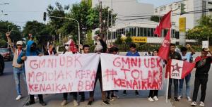 GMNI UBK dan Jakpus Gelar Demo Sikapi Polemik Harga BBM Naik