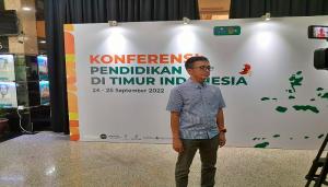 Konferensi Pendidikan di Timur Indonesia: Hikmat Hardono: Kita Ingin Dengar Pengalaman dari Akar Rumput