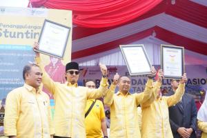 Bukittinggi Pecahkan Rekor MURI Dunia Sajian 5110 Gelas Teh Talua