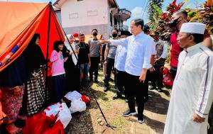 Presiden Kunjungi Cianjur, Pastikan Dimulainya Rekonstruksi dan Bantuan Jangkau Semua Korban