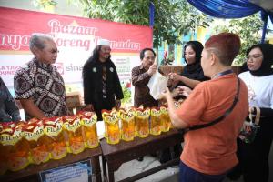 Sinar Mas Gandeng MUI dalam Bazar Minyak Goreng dan Wakaf Al-Quran