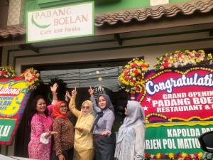Kangen Masakan Mama di Kampung, `Padang Boelan` Jawabannya