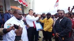 Pj Bupati Maybrat Sambut Positif Demo Aliansi Pencaker