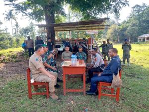 Pj Bupati Brenhard Bersama Kapolres Maybrat Tinjau Satgas Brimob di Kampung Ayata, Aifat Timur Tengah