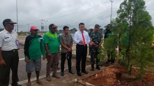 Jaga Kelestarian dan Keindahan Lingkungan, Penanaman Pohon di Lingkungan Kantor Bupati