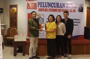 Peluncuran Buku DR Roy Rening: Kebenaran Sering Diputarbalikkan Demi Kuasa dan Keuntungan Keluarga