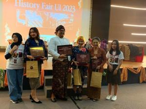 Wastraprema Memberikan Edukasi Wastra Tenun dan Batik