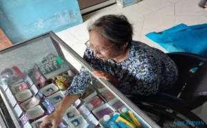 Kendati Berstatus Disabilitas Daksa, Sarmiyati Sukses Jadi Pahlawan bagi Emak-emak Kragilan