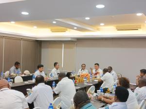 Pj Bupati Maybrat Pimpin Rapat dengan BPK Terkait Laporan Keuangan Pemda TA 2023
