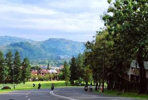 Sentul City Kawasan Hunian Alam Pegunungan, Dikelola secara Profesional