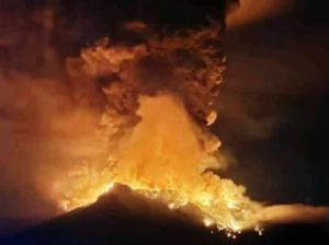 Gunung Ruang di Sulawesi Utara Meletus, Sebanyak 828 Warga Dievakuasi