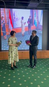 Karya Sastra Puisi Indonesia dan Kazakhstan