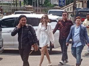 Tanggapi Tuduhan Ade Pencuri, Lawyer Gaul: gak Cocok sama Faktanya