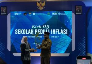 Jadi Pilot Project Pengendalian Inflasi, Pj Wali Kota Kediri Zanariah Apresiasi Sekolah Peduli Inflasi