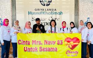 Charity Mrs Navy`83 Gelar Kunjungan Sosial ke Griya Lansia Khusnul Qatimah, Wajak Malang