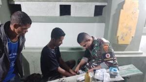 Pos Asulait Satgas Yonif 742/SWY Mengobati Kolaka Lantas di Perbatasan RI-RDTL