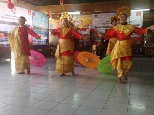 Indonesia Menari Meriahkan HUT Kemedekaan di Blok G Pasar Tanabang