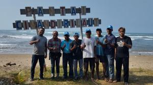 Sapa Nelayan dari Dekat, DPP HMNI Berkunjung ke Kampung Cimandiri Laut Lebak