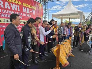 Diikuti 2.535 Peserta dari 25 Kabupaten-Kota, Pesparawi V Digelar di Kabupaten Toba