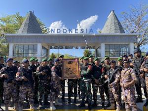 Apel Collaborative Gelar Pasukan Satgas Pamtas RI-RDTL Sektor Timur Yonif 742/Swy Bersama UPF Timor- Leste Terkait Pengamanan Kunjungan Paus Fransiscus Di Dili Timor- Leste