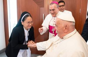 Sr Irene, OP Mengungkap Rahasia Sepatu Bekas
