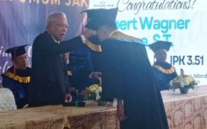 STTPU Wisuda 40 Sarjana, Menteri PUPR: Alumni STTPU harus Berdedikasi Tinggi dan Pengabdian Paripurna