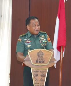 Irjen TNI Buka Pelatihan BHD dan Screening Jantung Bagi Personel TNI