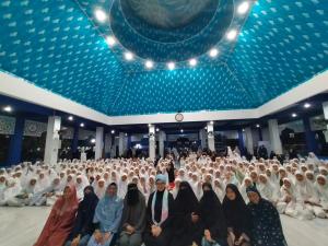 Ratih Sanggarwati Kunjungi Pesantren Darul Aman Gombara