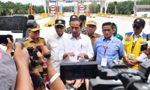 Timnas Garuda Kalah 2-1 Lawan China, Jokowi: Itu Biasa, Tetap Semangat