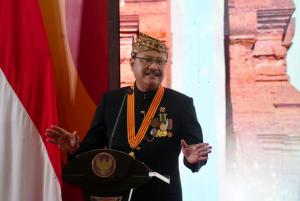 Menteri Sosial, K.H. Saifullah Yusuf: Sinterklas Para Kaum Miskin dan Yatim Piatu