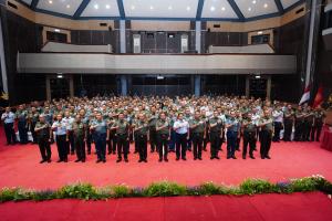 Panglima TNI Tutup Latihan Penyusunan Renkon TNI OMP Geladi Yudha Dharma Pasis Dikreg LII Sesko TNI TA 2024