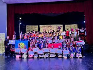 Bikin Bangga! Tim Folklore SMA Labschool Cibubur Boyong Sejumlah Penghargaan pada Ajang Internasional Bergensi "All Colours of Art" di Italia