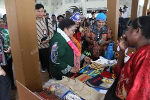 Fokus Majukan Pendidikan Anak Papua, Wamendagri Ribka Dorong Setiap Provinsi di Papua Punya Perguruan Tinggi