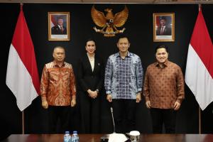 Rakor Lintas Kementerian dan Lembaga, Menko AHY Pastikan Penurunan Tiket Pesawat 10 Persen Benar-benar Terwujud